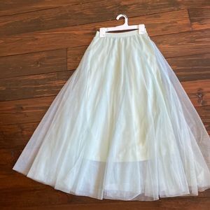 Gorgeous womens mint green skirt XS